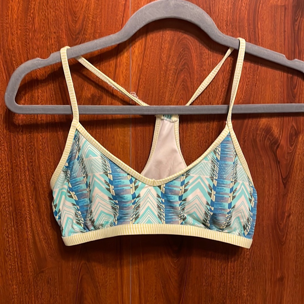 Carve Design bikini top Size small - flawed